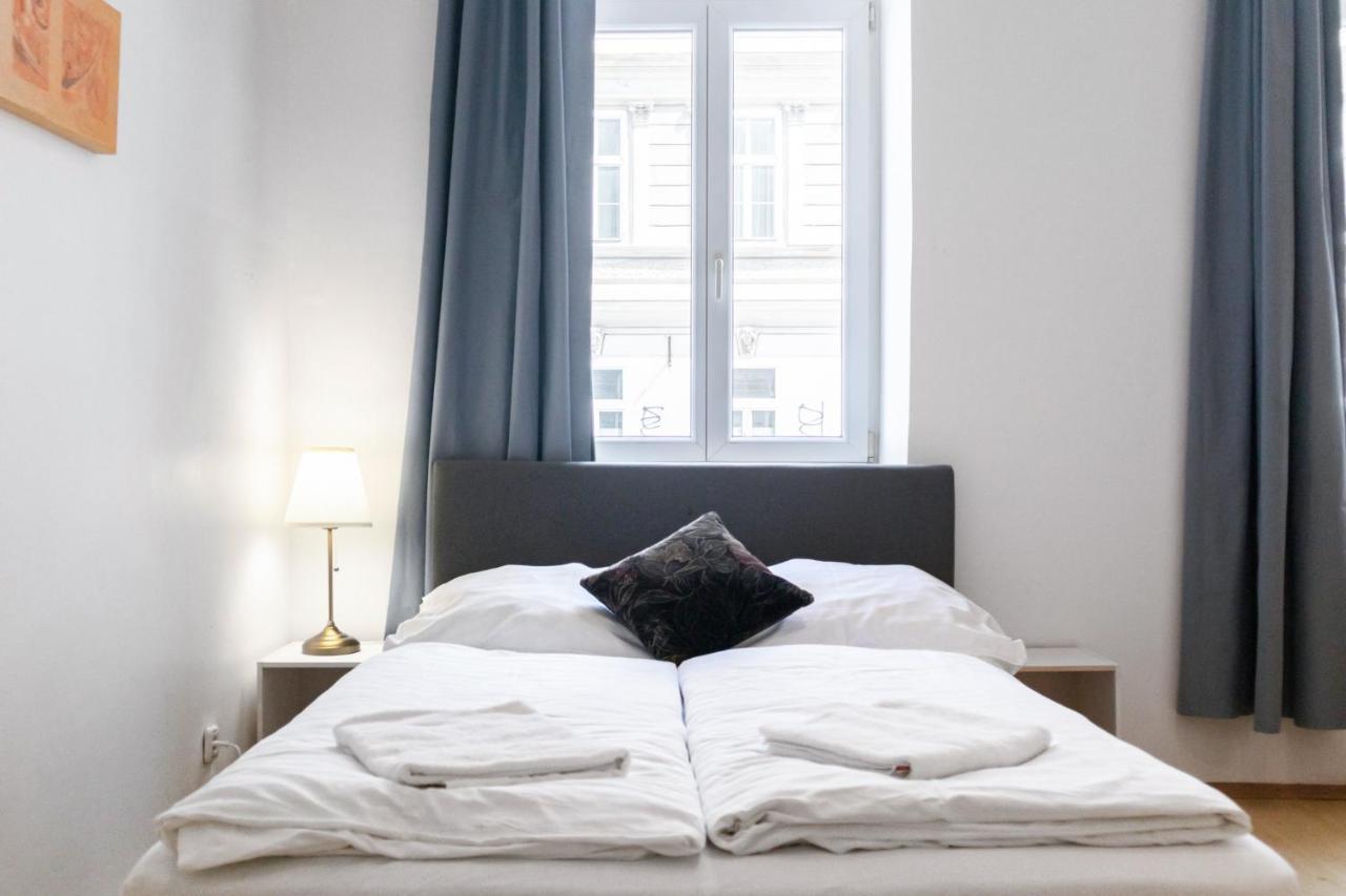 Attractive Apartment Near Wiener Stadthalle Екстер'єр фото
