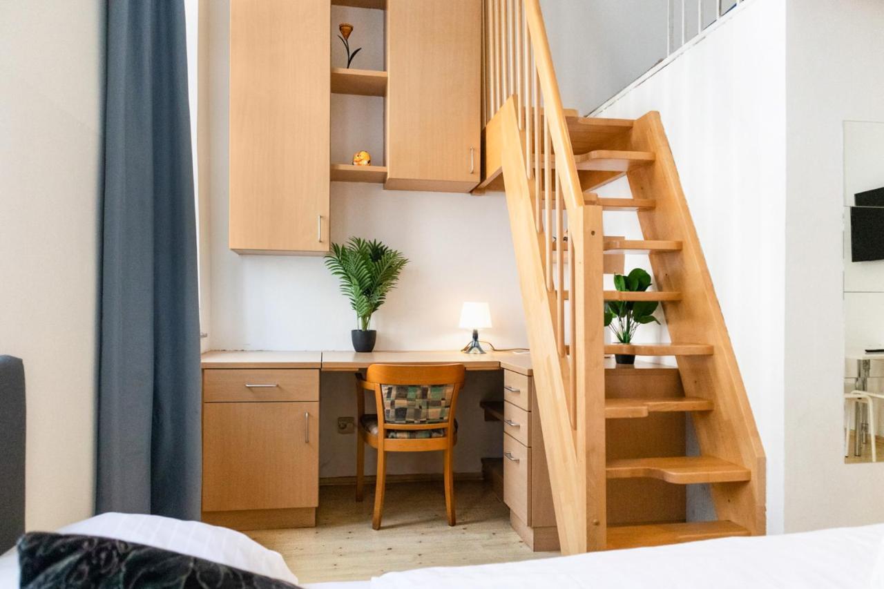 Attractive Apartment Near Wiener Stadthalle Екстер'єр фото
